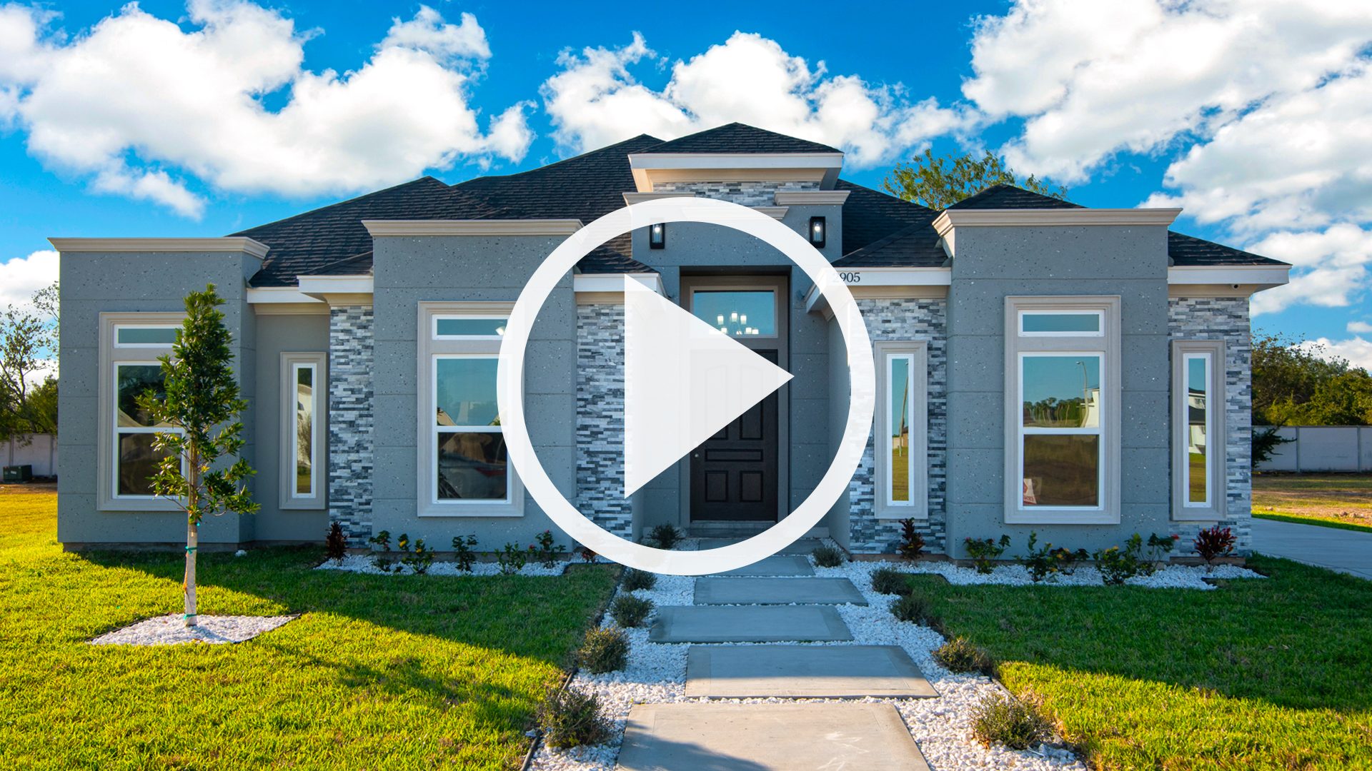 2905 W Summer